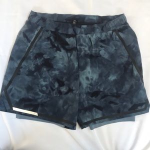 Lululemon NWOT Men's Surge Lined Short 6" BoldLines, Charcoal/Navy/Onyx Wash, L